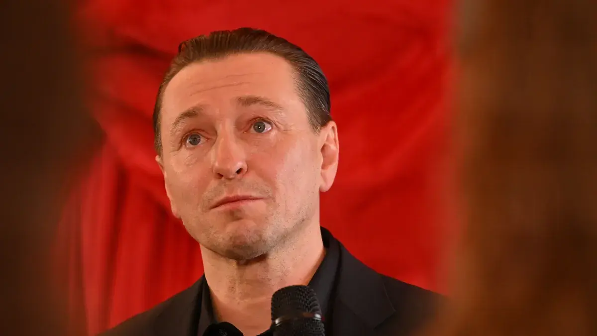 Сергей Безруков и новые роли: от «Женитьбы Фигаро» до «Королевы Анны»